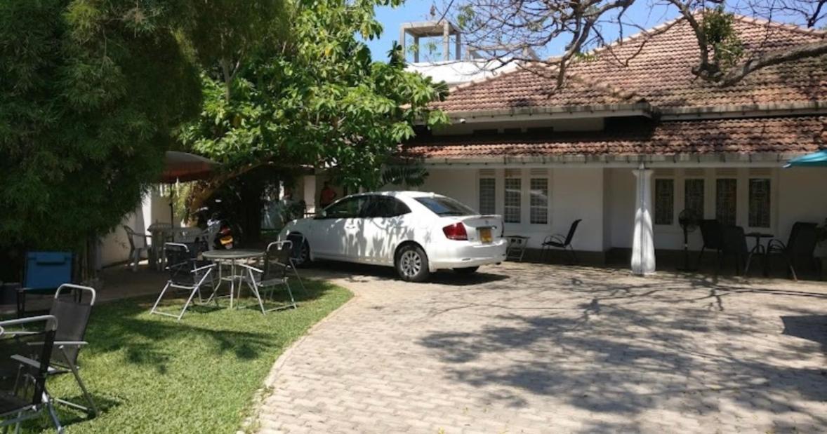 Dions Guest House Negombo Exterior foto